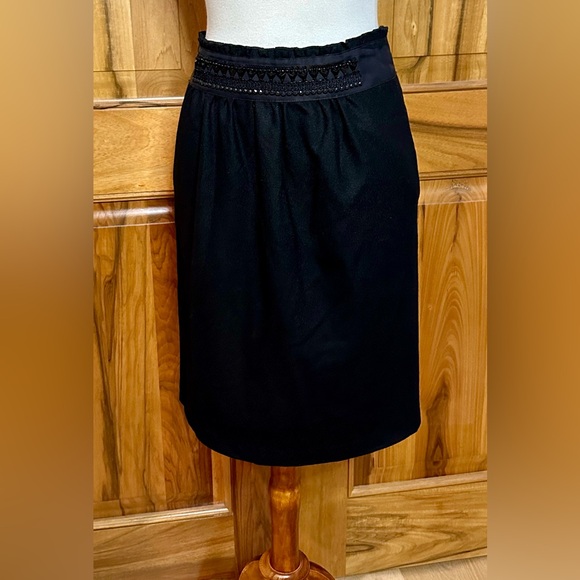 DKNY - Cashmere Blend High Waist Pencil Skirt - Waist Embellishment, EUC, 2 - Picture 10 of 11